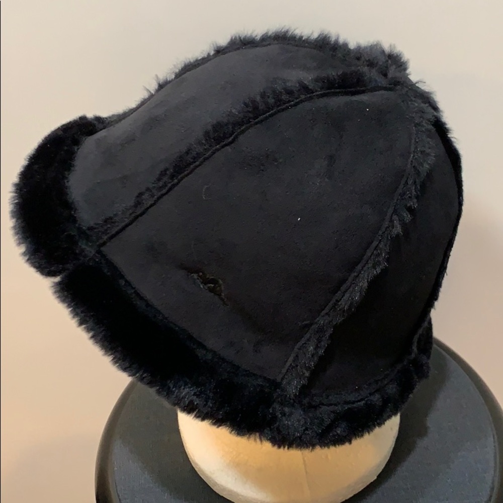 Roots Faux Fur Women’s Bucket Hat - Picture 2 of 6
